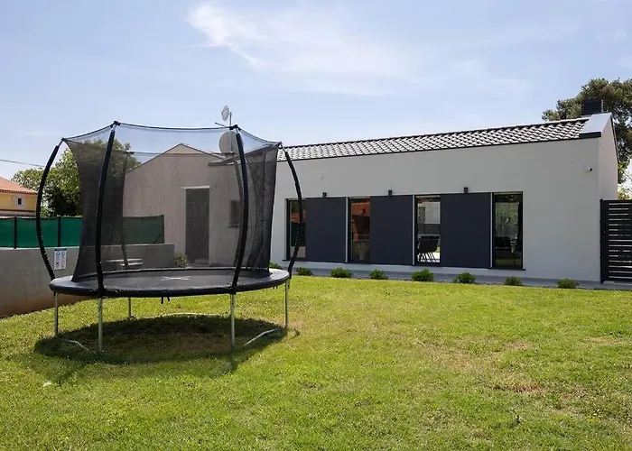 Villa Frola By Istrialux Pula