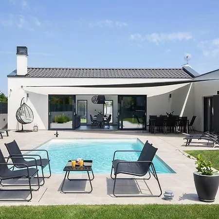 别墅 Frola By Istrialux 普拉