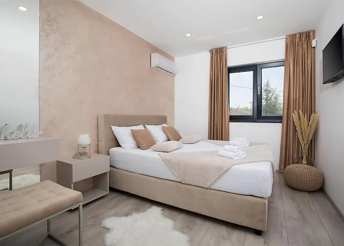 Villa Frola By Istrialux