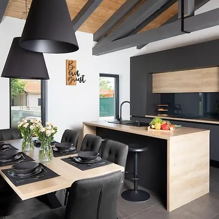 Villa Frola By Istrialux